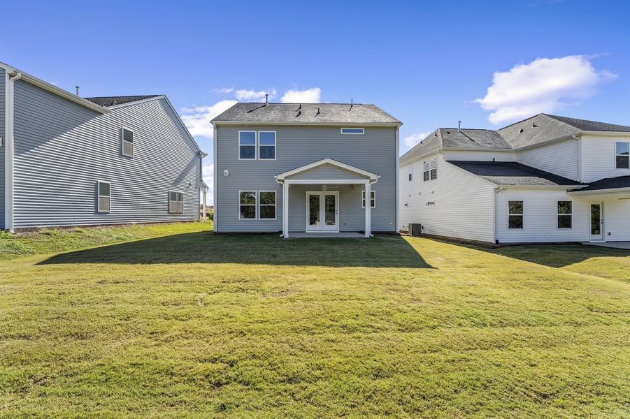 Exterior details and patio area of a home in Mayfair Village, Spartanburg (Image 3).