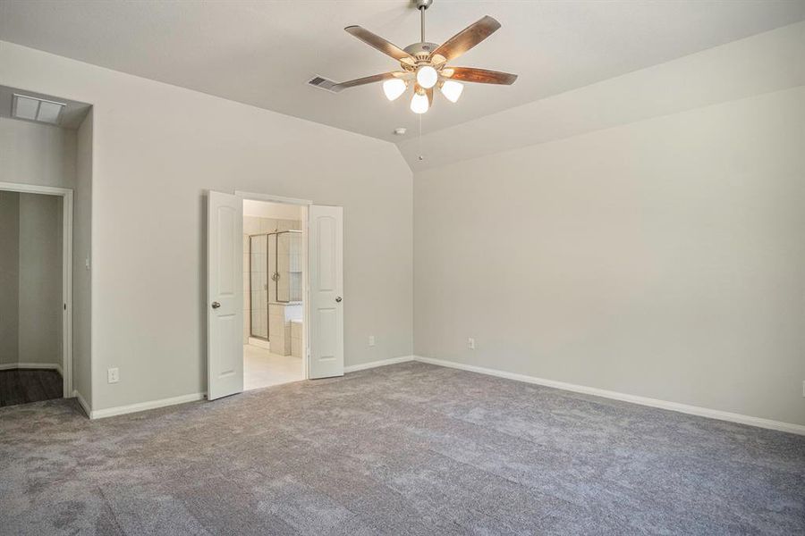 Gorgeous Brand New Home! Pictures are a representation of Dallas Plan. Actual colors and selections may vary! Hurry, Call today.. this one will go quick!