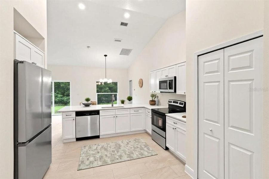 Furnished interior view inside a new home in , Yeehaw Junction (Image 19).