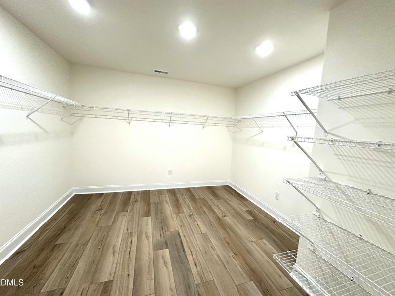 Drayton Master Closet Drayton Master Closet