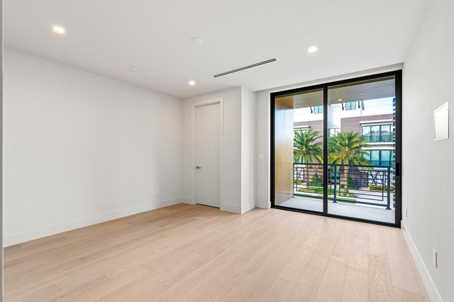 mls_BEDROOM_2_DT