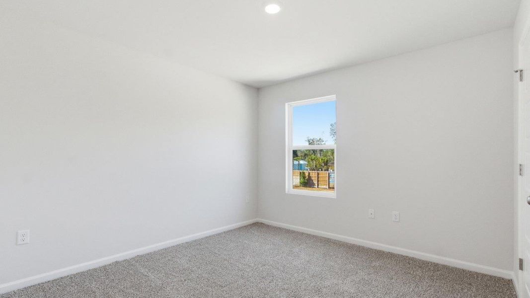 Spacious, unfurnished interior of a new home in Misting Springs, Crawfordville (Image 40).