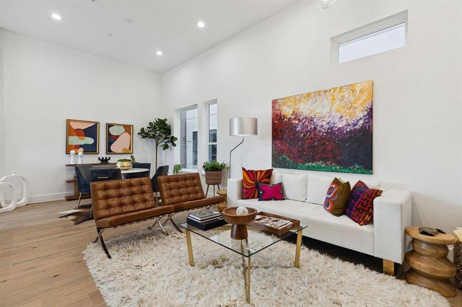 Furnished interior view inside a new home in , Dallas (Image 38).