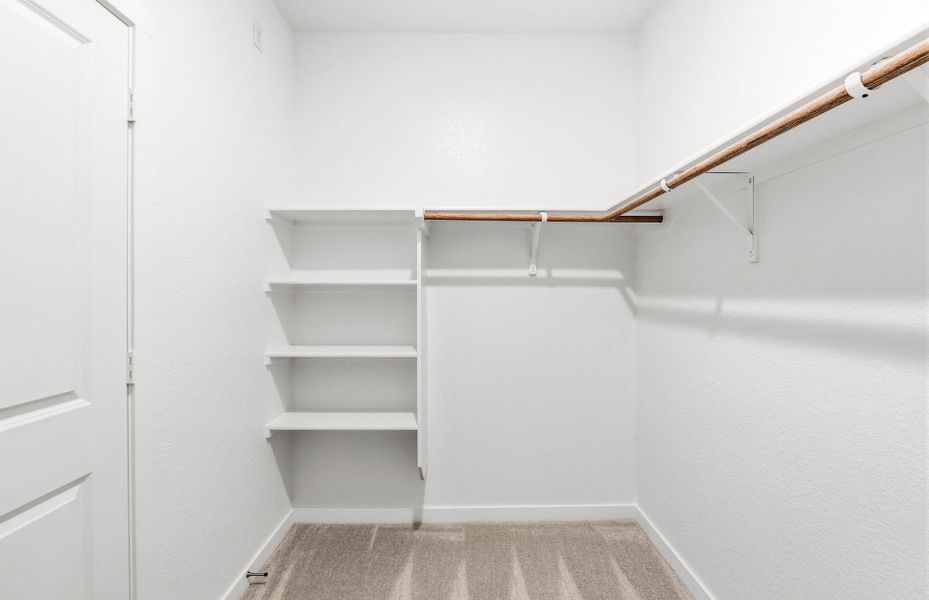 Spacious, unfurnished interior of a new home in Skyview, Belton (Image 32).