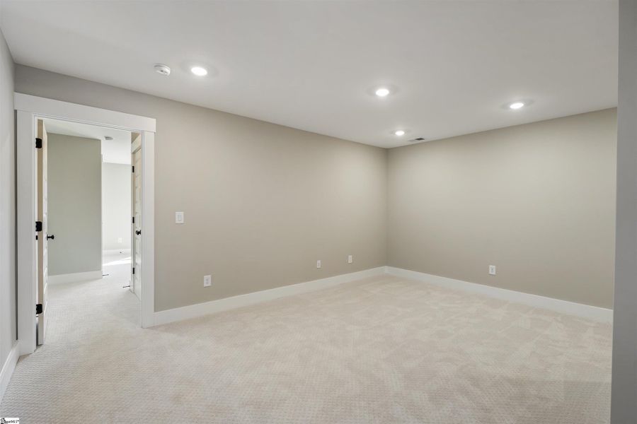 Spacious, unfurnished interior of a new home in Renaissance Place, Greenville (Image 10).