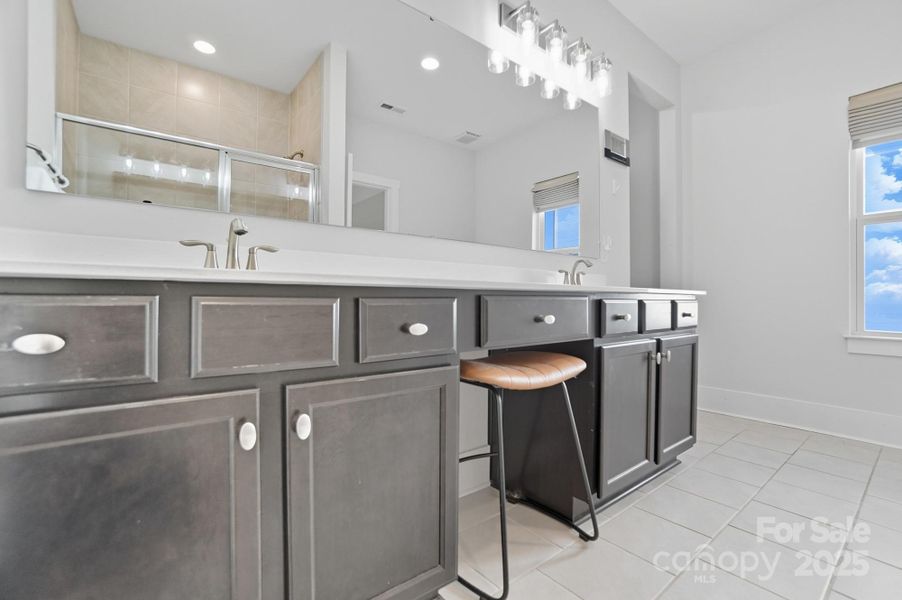 Furnished interior view inside a new home in , Monroe (Image 24).