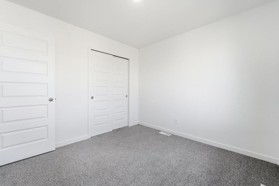 Spacious, unfurnished interior of a new home in Granary, Johnstown (Image 23).