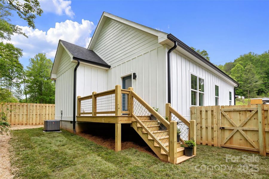 Exterior details and patio area of a home in , Old Fort (Image 2).