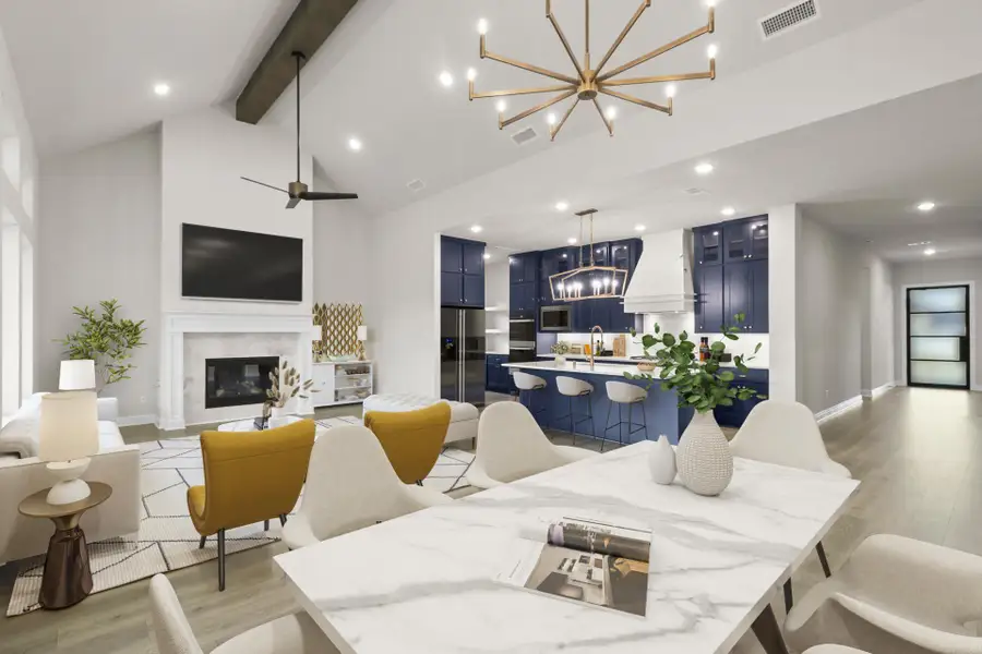 Furnished interior view inside a new home in Fulshear Lakes, Fulshear (Image 6). Furnished interior view inside a new home in Fulshear Lakes, Fulshear (Image 6).