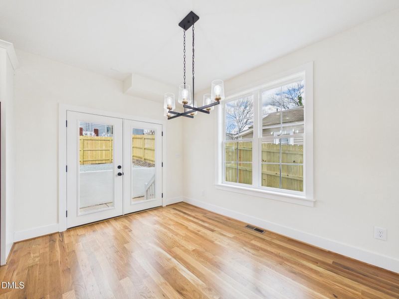 CAM01608G0-PR0128-STILL035