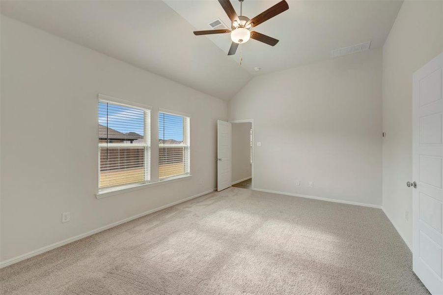 Spacious, unfurnished interior of a new home in The Preserve, Justin (Image 25).