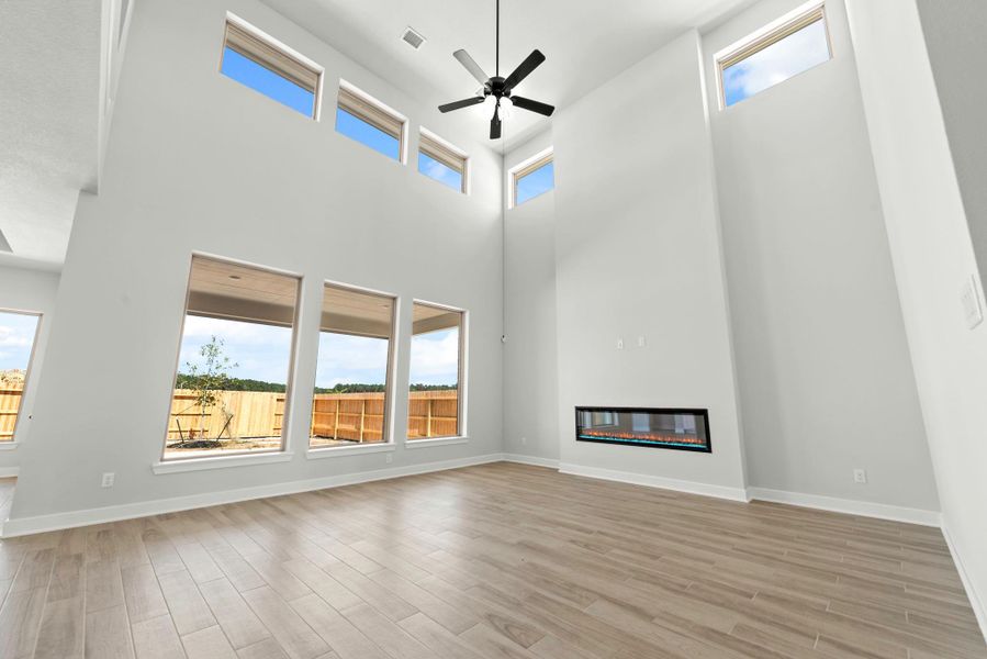 Representative image. Features, specifications, selections and colors may vary.