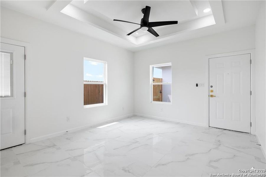 Spacious, unfurnished interior of a new home in , Edinburg (Image 10).
