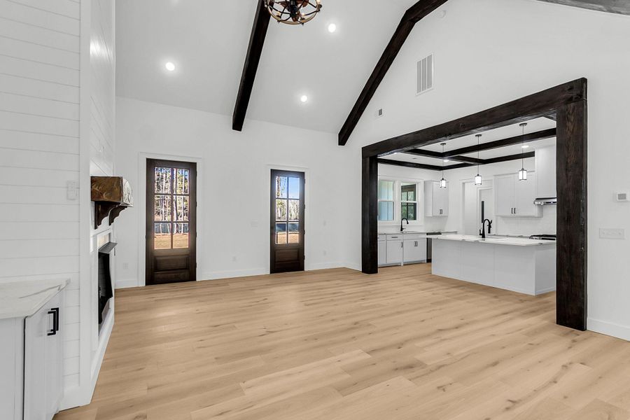 Spacious, unfurnished interior of a new home in , Summerville (Image 47).