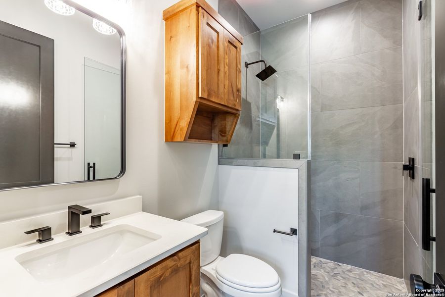 Image 57 of a home in .