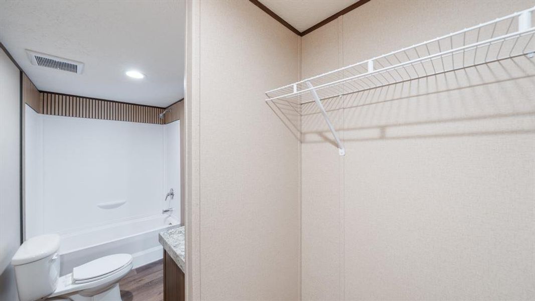 Image 23 of a home in .