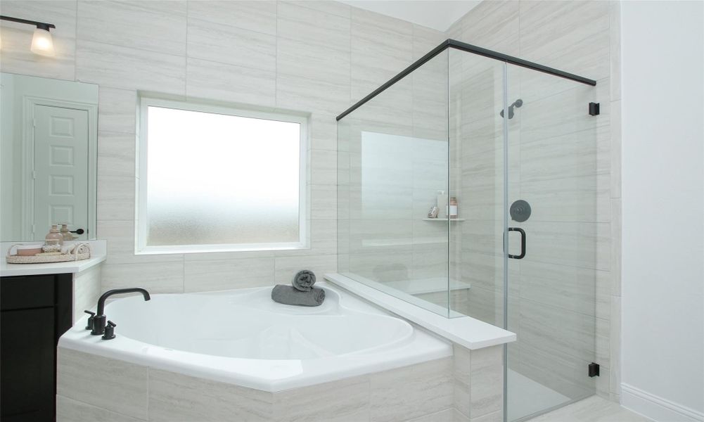 Model home photos of similar floorplans, not pictures of actual home. Model home photos of similar floorplans, not pictures of actual home.
