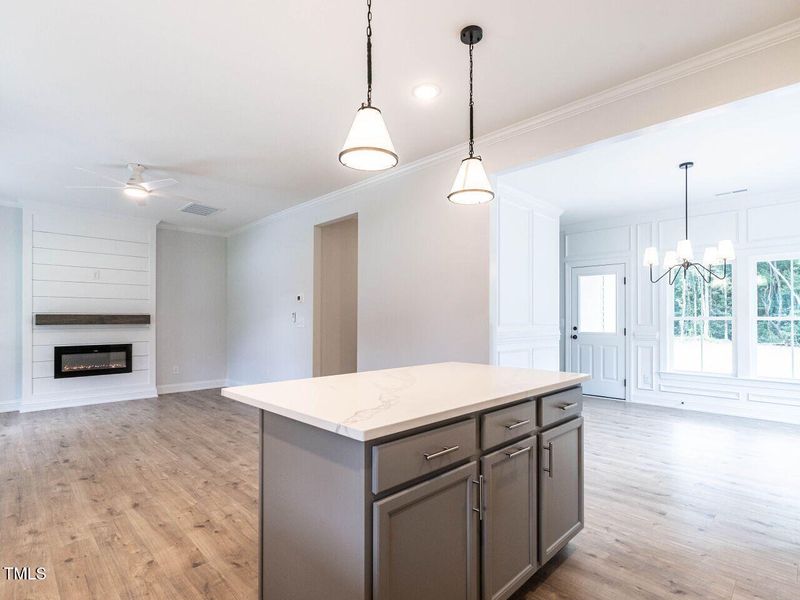 012-1280x960-kitchen