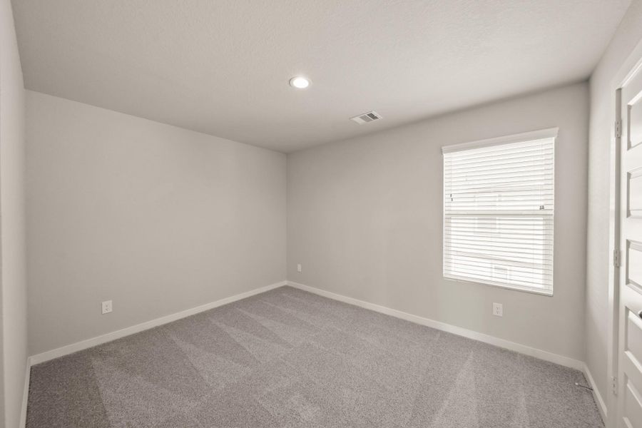 Spacious, unfurnished interior of a new home in Grand Oaks Village, Houston (Image 20). Spacious, unfurnished interior of a new home in Grand Oaks Village, Houston (Image 20).