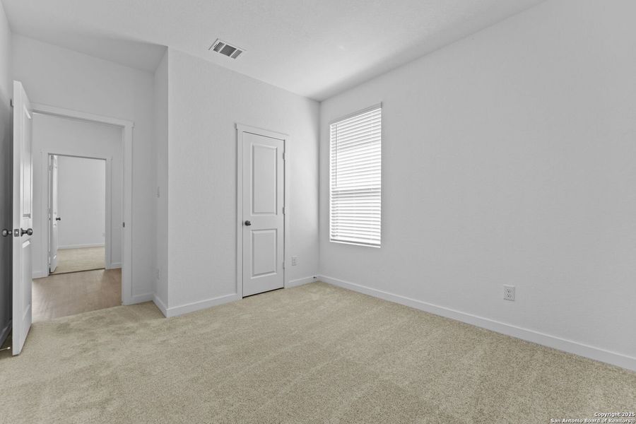 Spacious, unfurnished interior of a new home in Parkside: Coastline Collection, New Braunfels (Image 11).