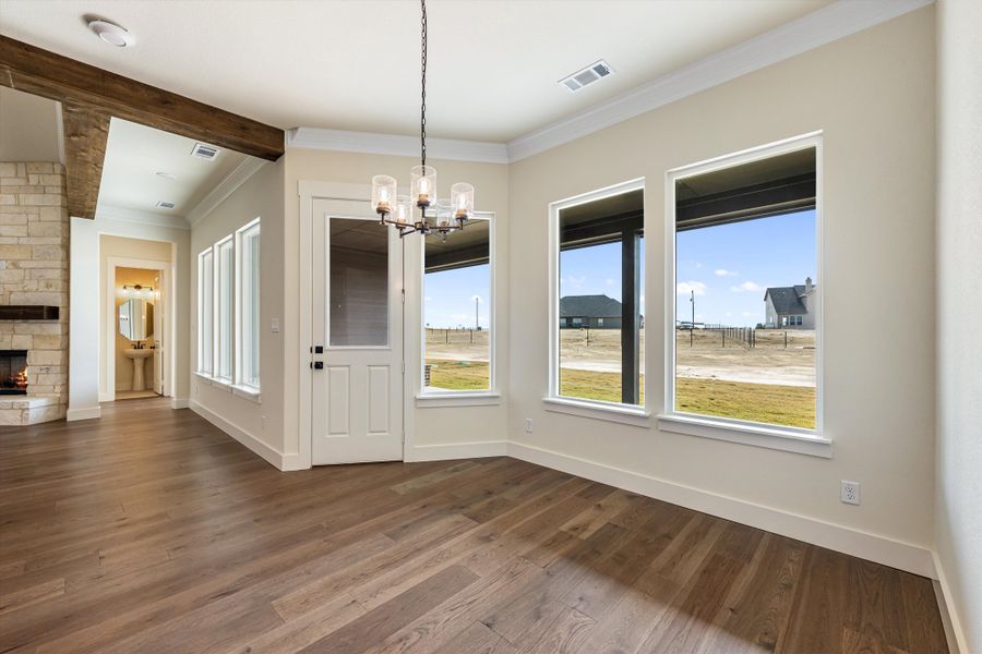 Spacious, unfurnished interior of a new home in Eagle Ridge Estates, Weatherford (Image 31).