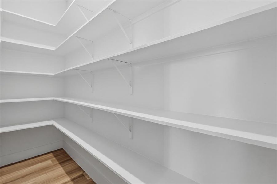 Spacious, unfurnished interior of a new home in , Dallas (Image 23).