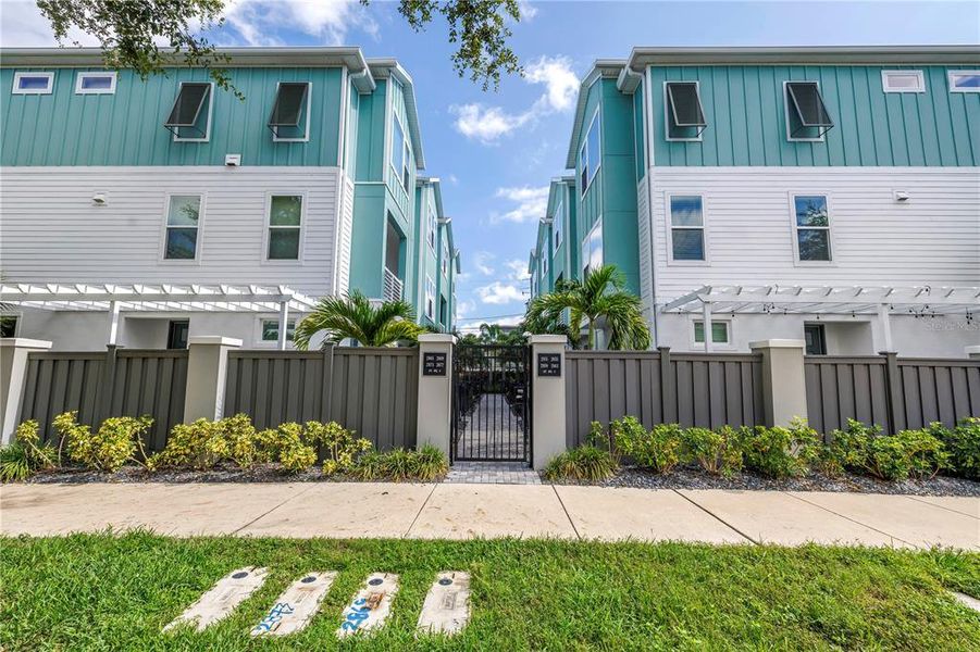 Front exterior of a new home in , St. Petersburg, FL, highlighting curb appeal (Image 18).