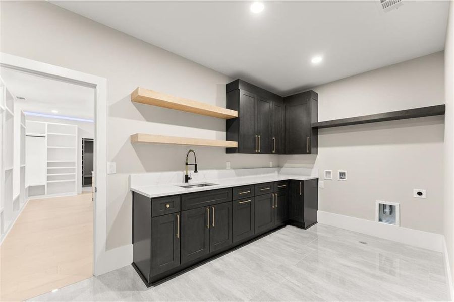 Furnished interior view inside a new home in , Hoschton (Image 55).