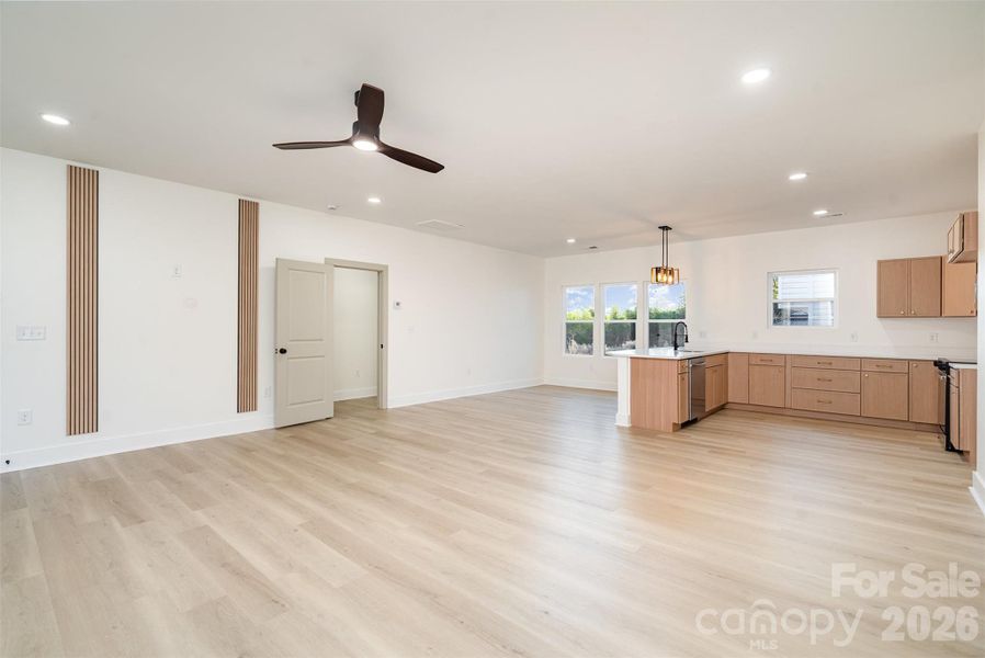 Spacious, unfurnished interior of a new home in , Shelby (Image 24).