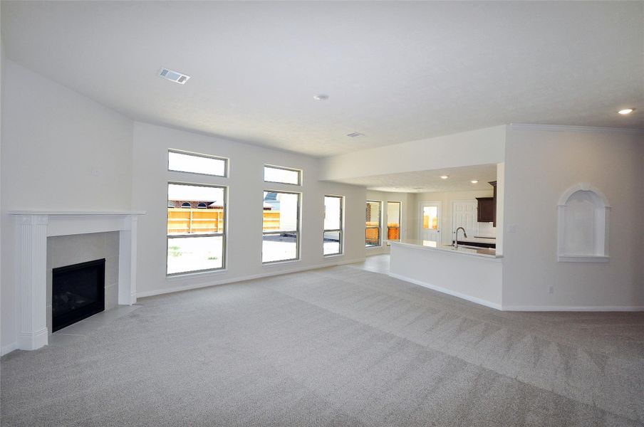 Spacious, unfurnished interior of a new home in , League City (Image 20). Spacious, unfurnished interior of a new home in , League City (Image 20).