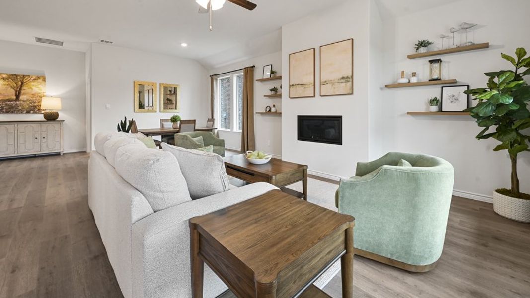 Representative furnished interior of a home built from the Vail by D.R. Horton in Madera, Royse City (Image 36). Representative furnished interior of a home built from the Vail by D.R. Horton in Madera, Royse City (Image 36).