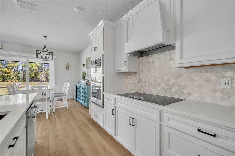 Furnished interior view inside a new home in , Clermont (Image 8).