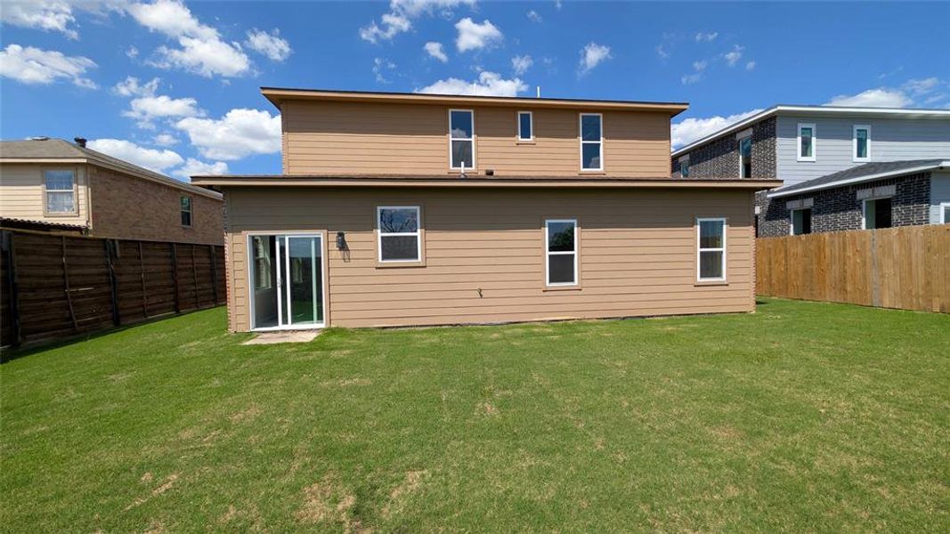Exterior details and patio area of a home in , Balch Springs (Image 22).