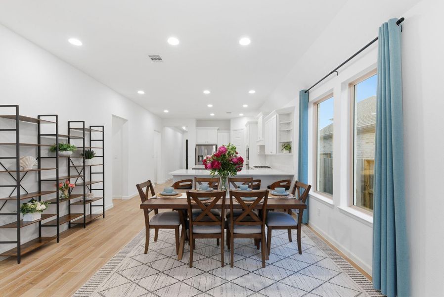 Furnished interior view inside a new home in Meridiana 40'/45', Manvel (Image 31).