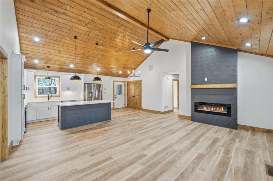 Image 40 of a home in .