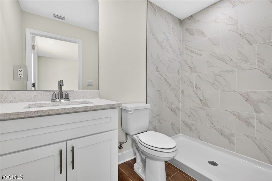 Furnished interior view inside a new home in Cape Coral, Cape Coral (Image 9). Furnished interior view inside a new home in Cape Coral, Cape Coral (Image 9).