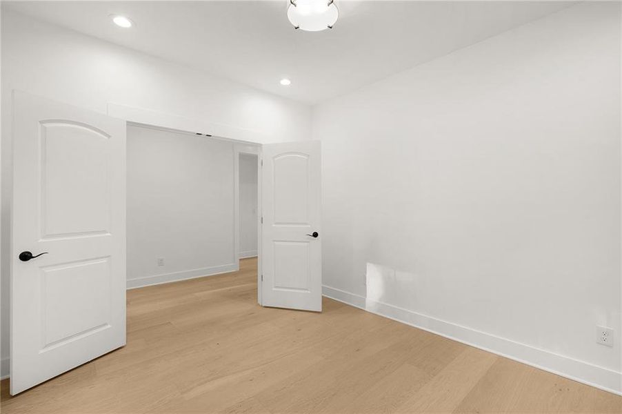 Spacious, unfurnished interior of a new home in , Calhoun (Image 29).