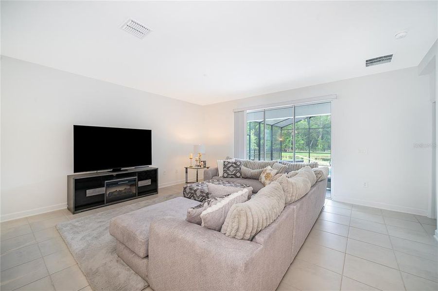 Furnished interior view inside a new home in , Davenport (Image 8).
