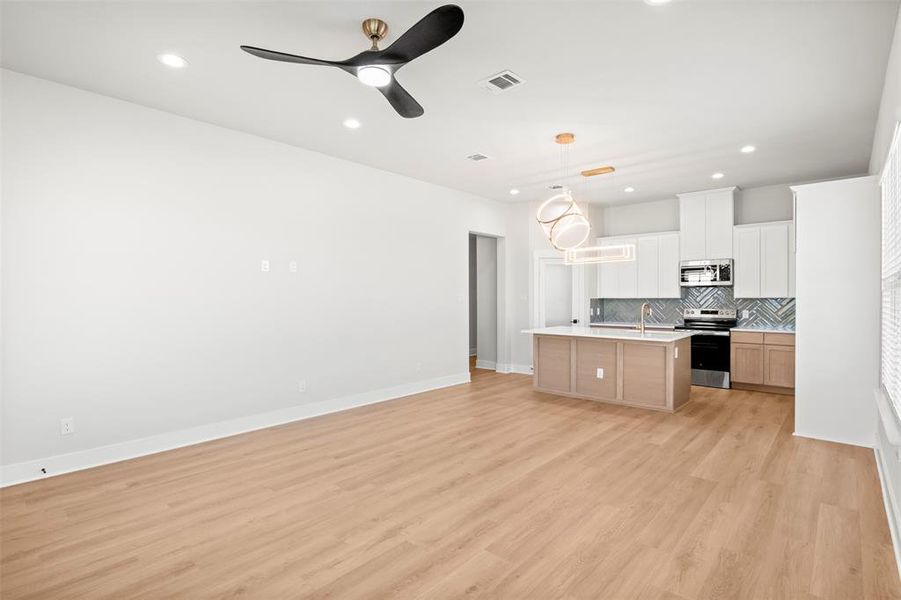 Spacious, unfurnished interior of a new home in , Italy (Image 20).