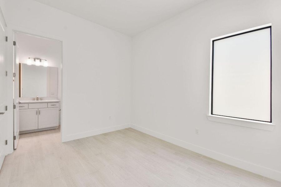 Lot13-9157CapeHoneyBeeLn(35)