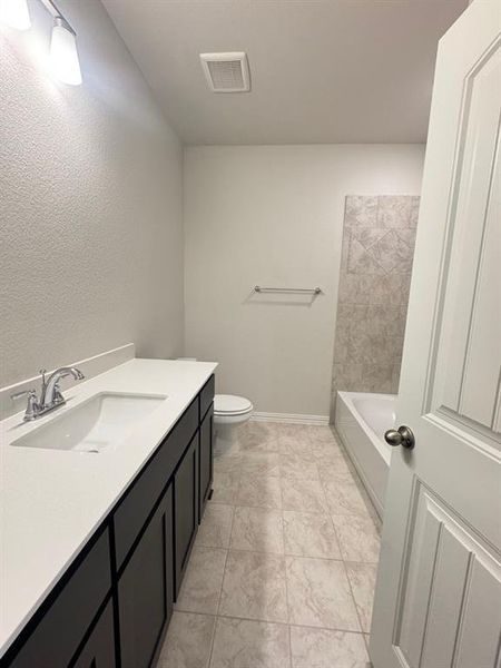 Furnished interior view inside a new home in Liberty Pointe, Gainesville (Image 6). Furnished interior view inside a new home in Liberty Pointe, Gainesville (Image 6).