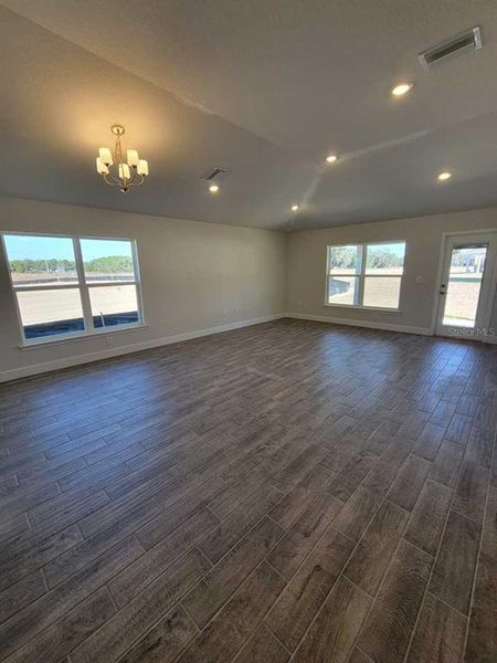 Spacious, unfurnished interior of a new home in Ocala Crossings South, Ocala (Image 19).