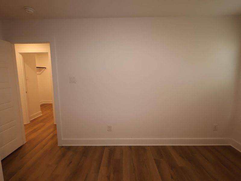 Spacious, unfurnished interior of a new home in Lago Mar, Santa Fe (Image 17).