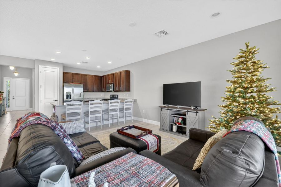 Furnished interior view inside a new home in , Port St. Lucie (Image 7). Furnished interior view inside a new home in , Port St. Lucie (Image 7).