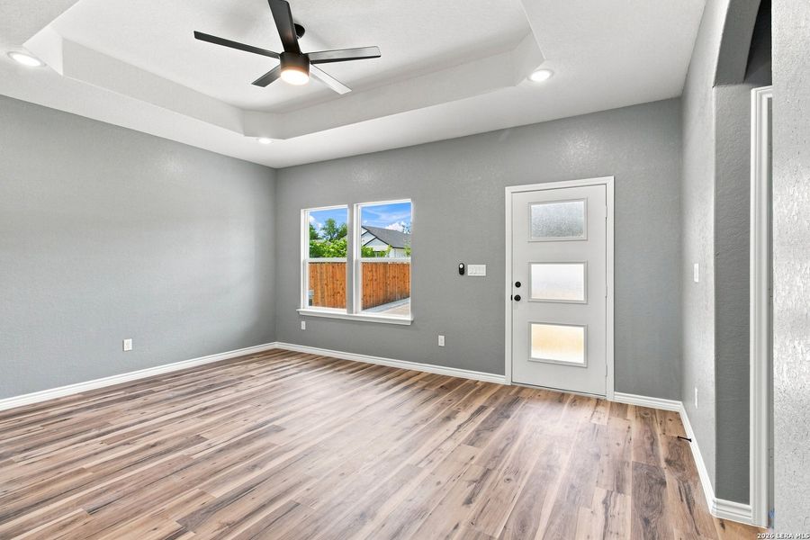 Spacious, unfurnished interior of a new home in , San Antonio (Image 19).
