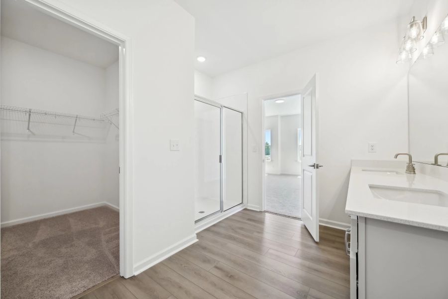 Representative images and renderings are for illustrative purposes. Actual structural options and design finishes of home may vary. Representative images and renderings are for illustrative purposes. Actual structural options and design finishes of home may vary.