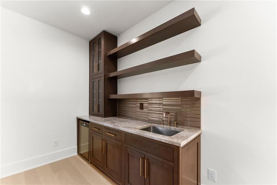 Image 121 of a home in .