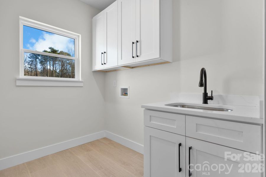 Image 33 of a home in .