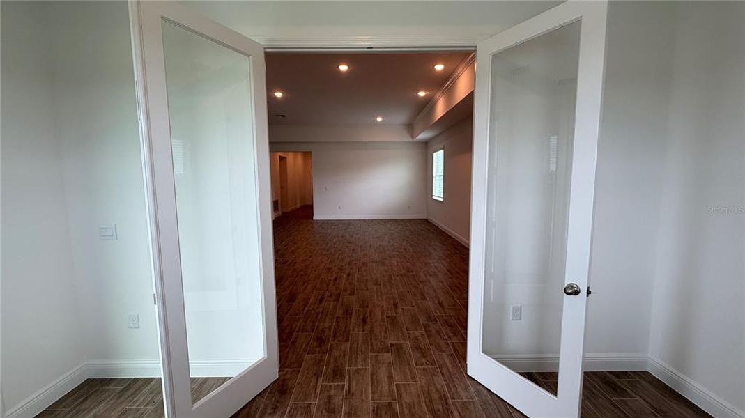 Spacious, unfurnished interior of a new home in Applewood Reserve, Lakeland (Image 16). Spacious, unfurnished interior of a new home in Applewood Reserve, Lakeland (Image 16).