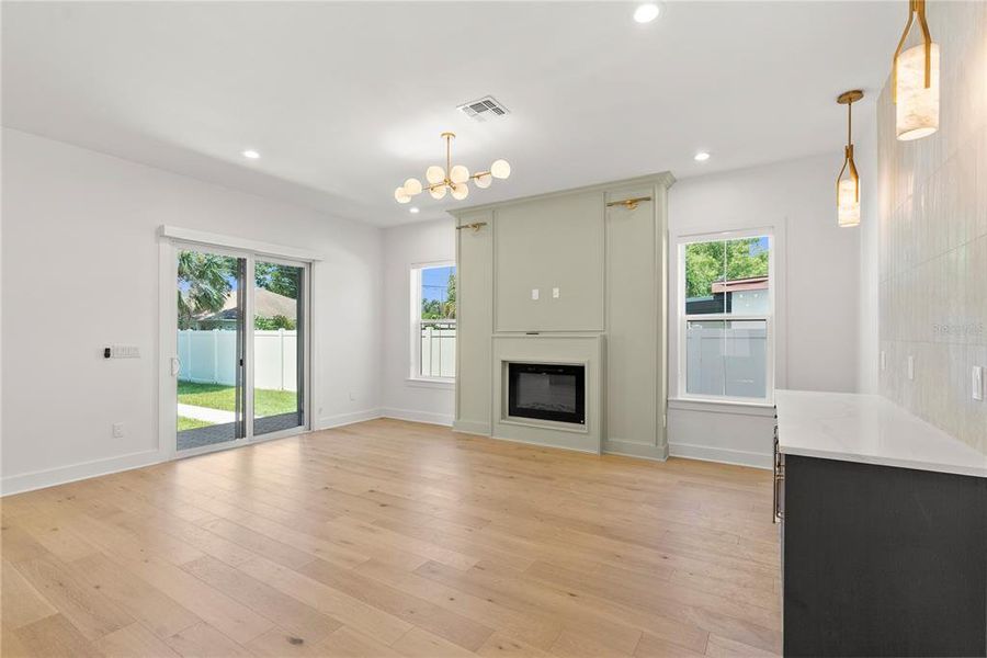 Spacious, unfurnished interior of a new home in , St. Petersburg (Image 17).